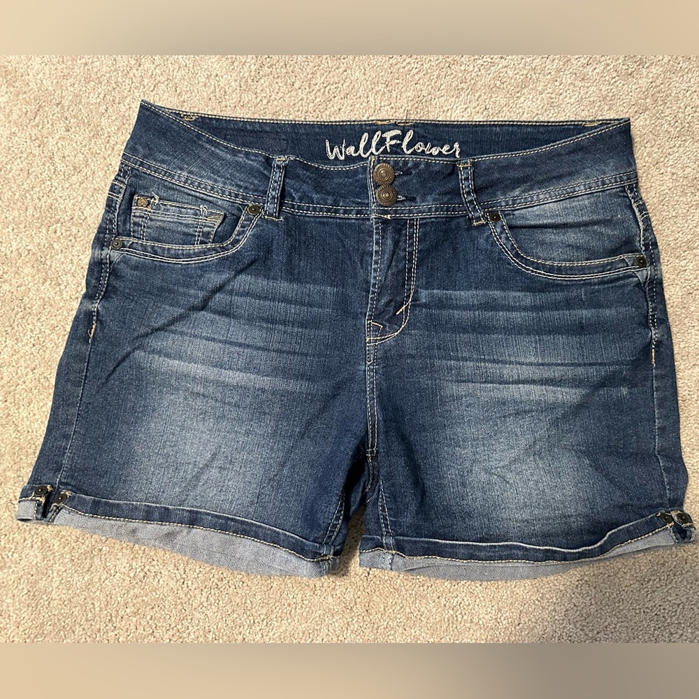 Wallflower Bermuda shorts